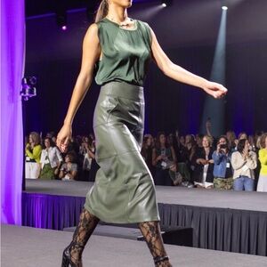 CAbi fall 24 kick it skirt